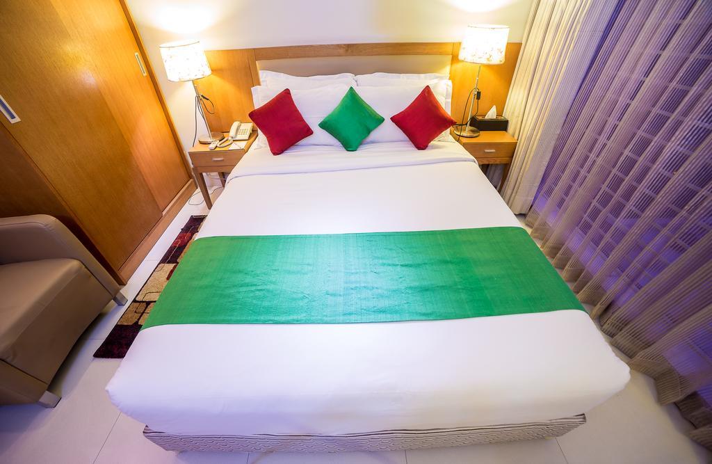 Nascent Gardenia Luxury Suites Dhaka Zimmer foto