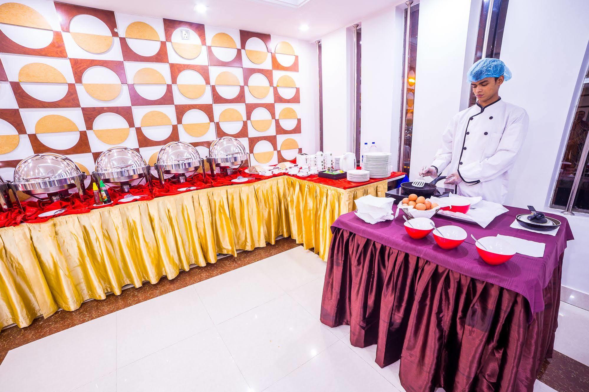 Nascent Gardenia Luxury Suites Dhaka Exterior foto